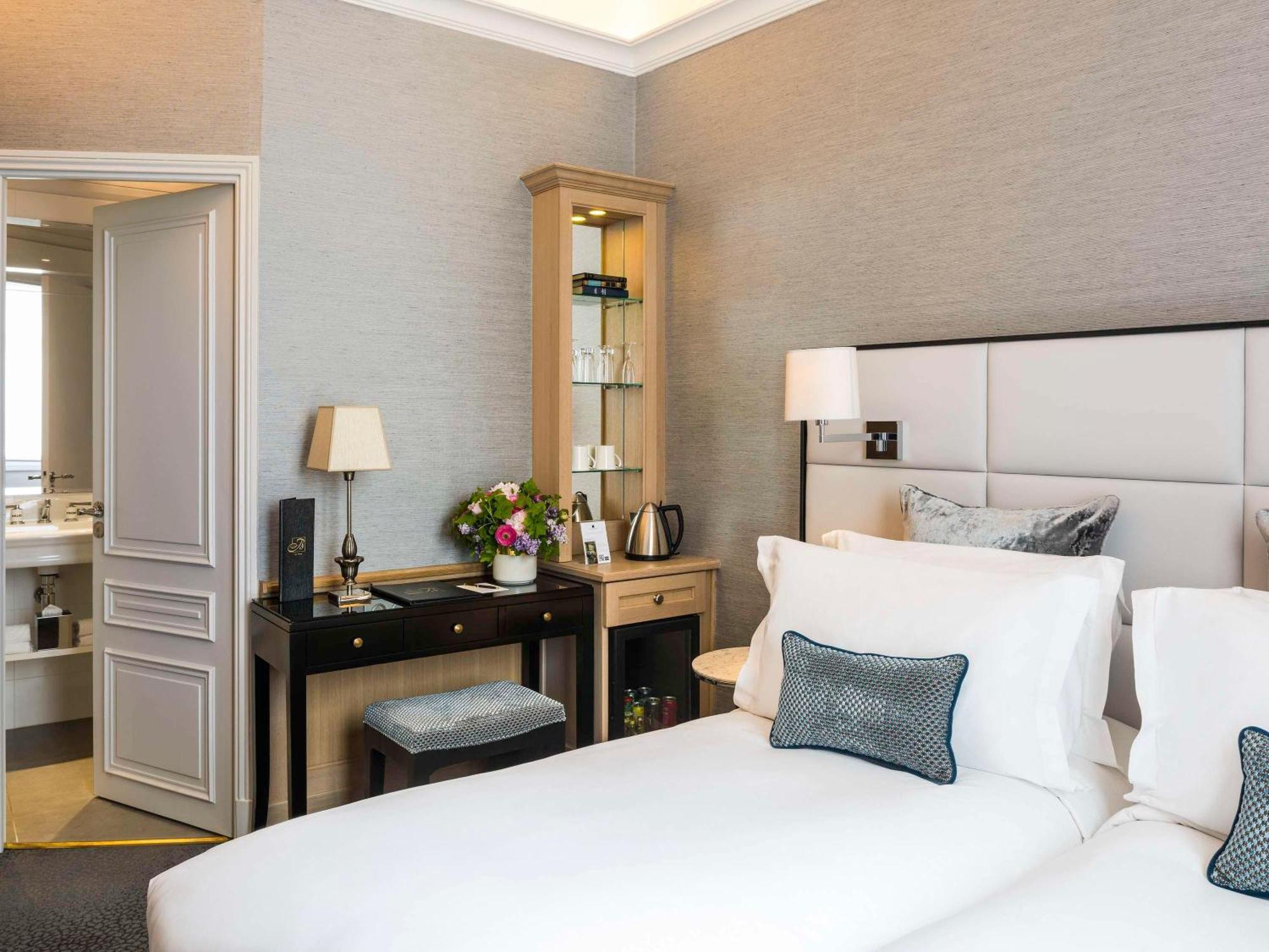Sofitel Paris Baltimore Tour Eiffel Екстериор снимка