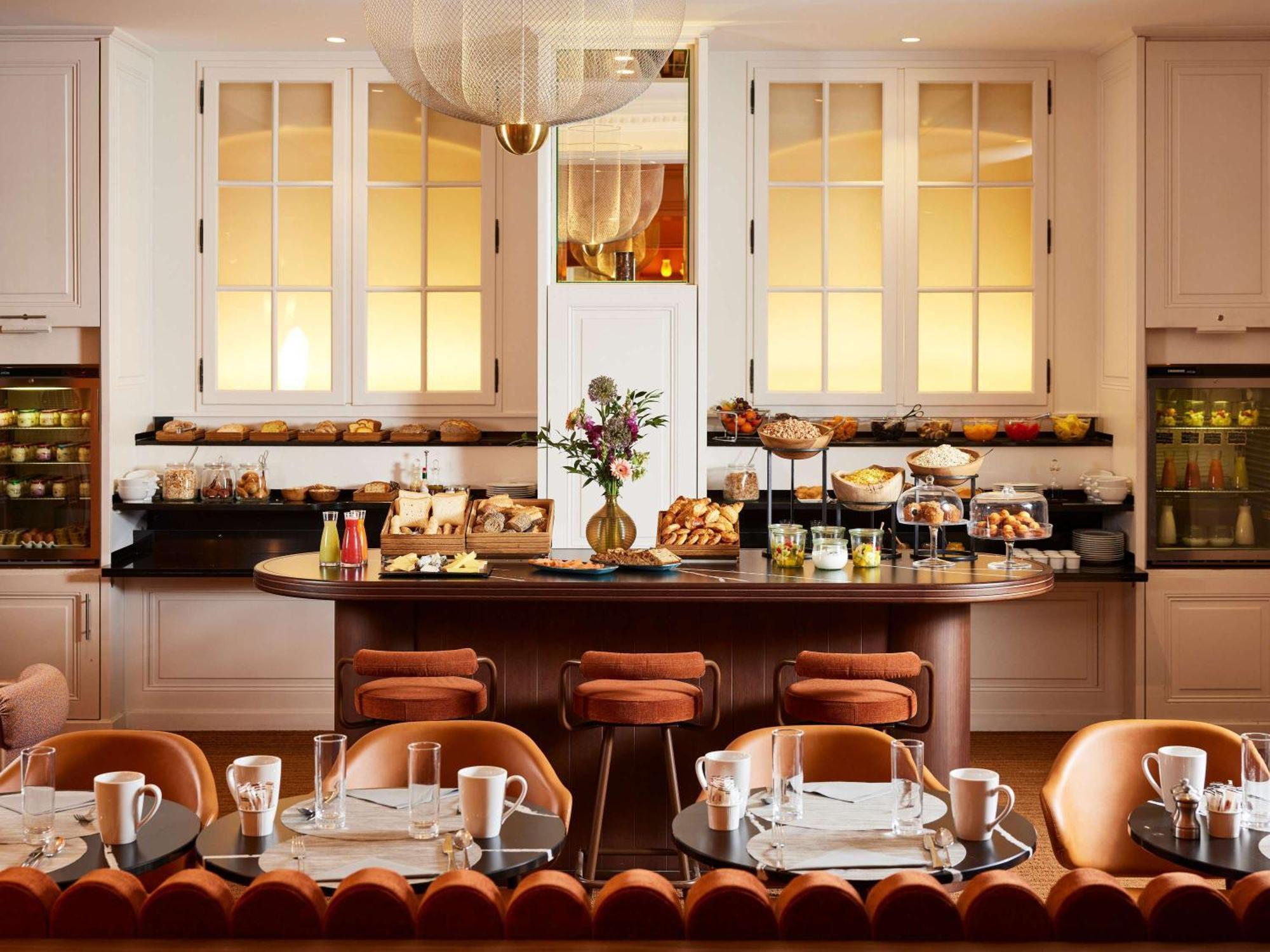 Sofitel Paris Baltimore Tour Eiffel Екстериор снимка
